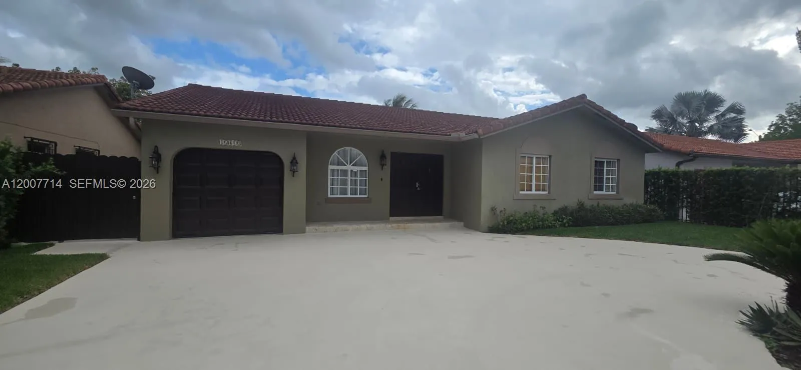 15412 SW 177th Ter, Miami FL 33187