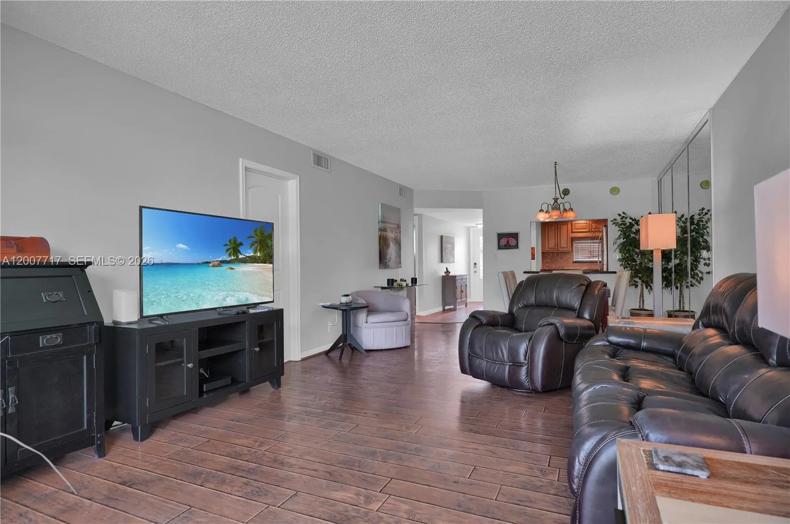 8941 S Hollybrook Blvd # 203, Pembroke Pines FL 33025