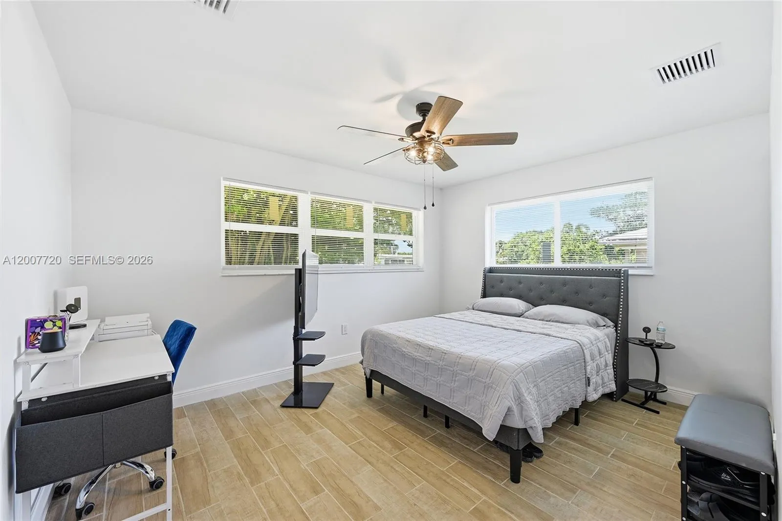 6900 NW 14th St, Plantation FL 33313