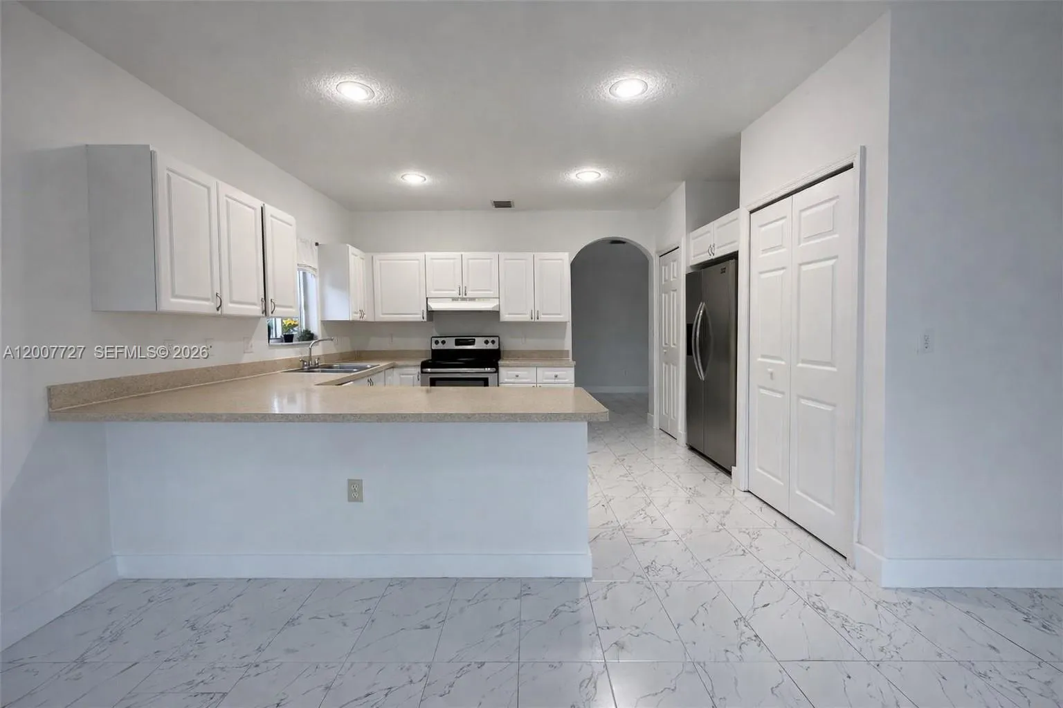 841 SW 6th St, Florida City FL 33034