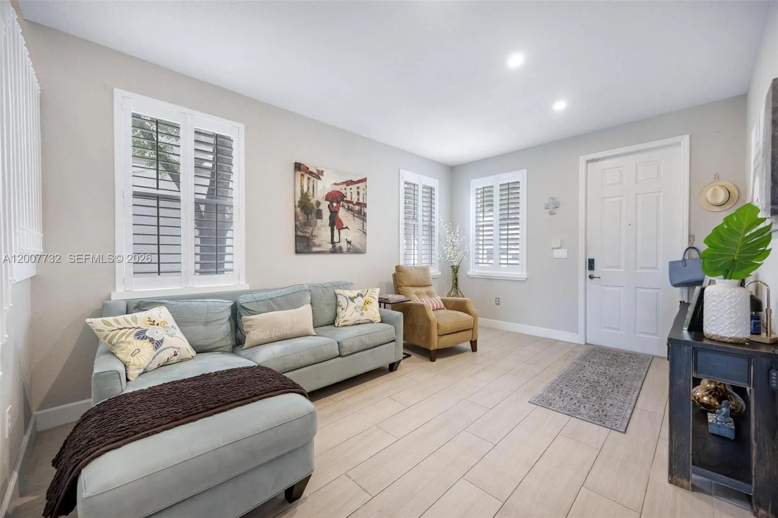 8070 NW 108th Pl, Doral FL 33178