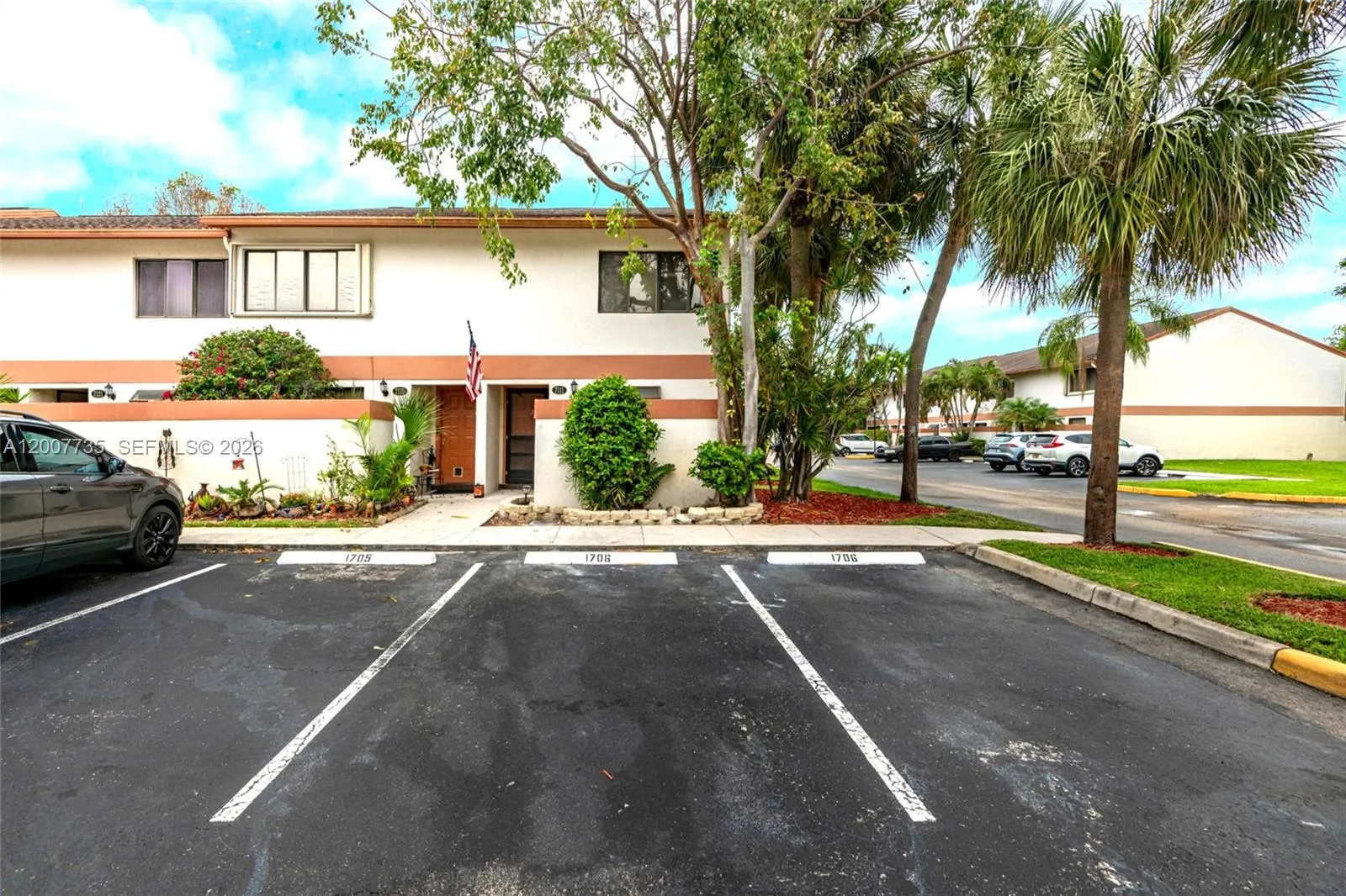 7111 SW 42nd Pl, Davie FL 33314