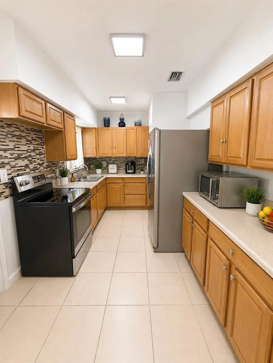 15111 NW 32nd Ave # 15111, Miami Gardens FL 33054