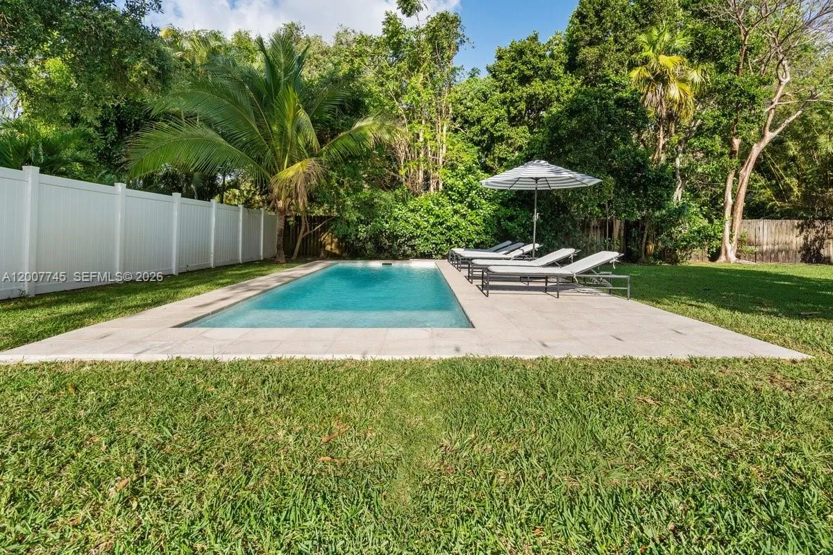 11790 NE 8th Ave, Biscayne Park FL 33161