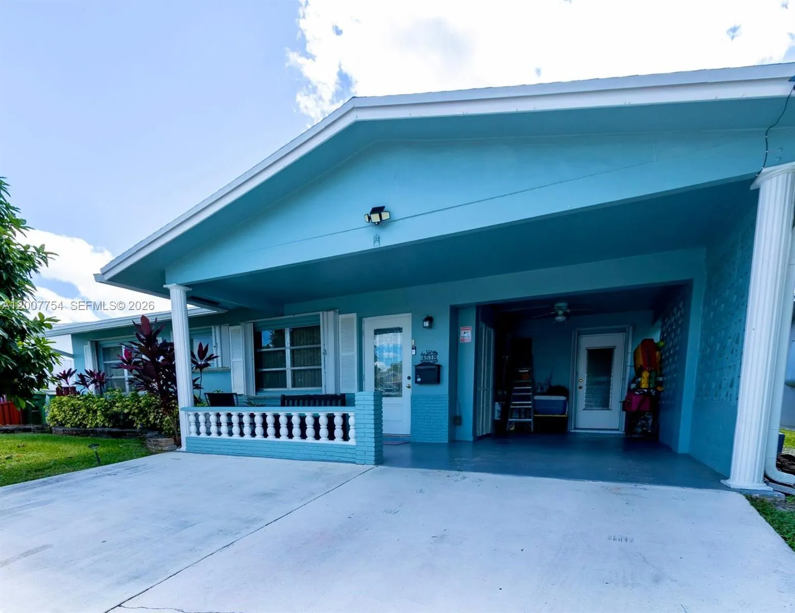 4518 NW 45th Ct, Tamarac FL 33319