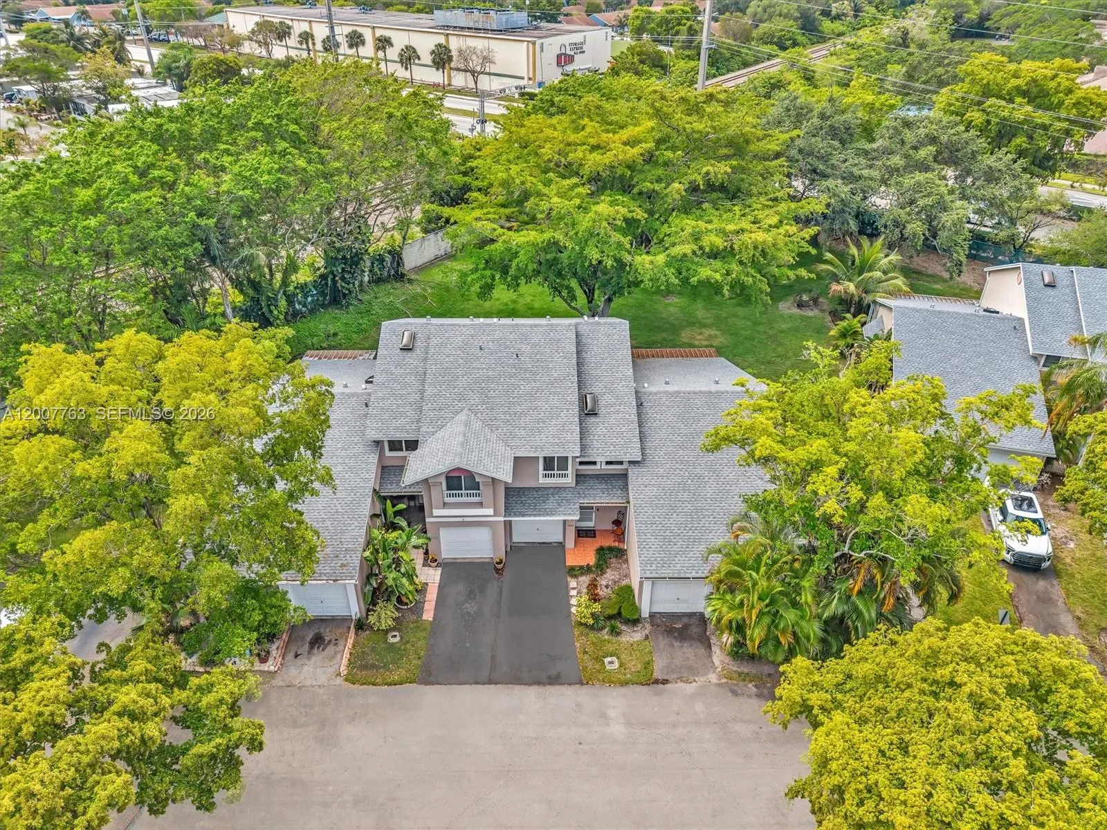 1958 E Discovery Cir E, Deerfield Beach FL 33442