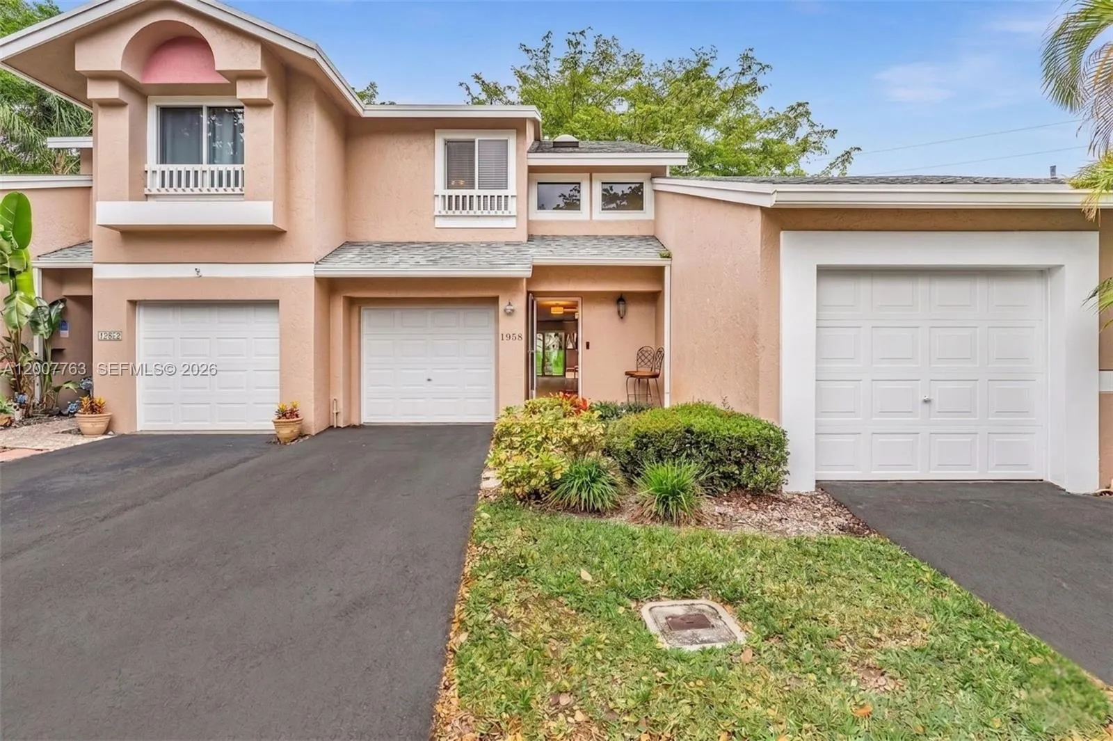 1958 E Discovery Cir E, Deerfield Beach FL 33442