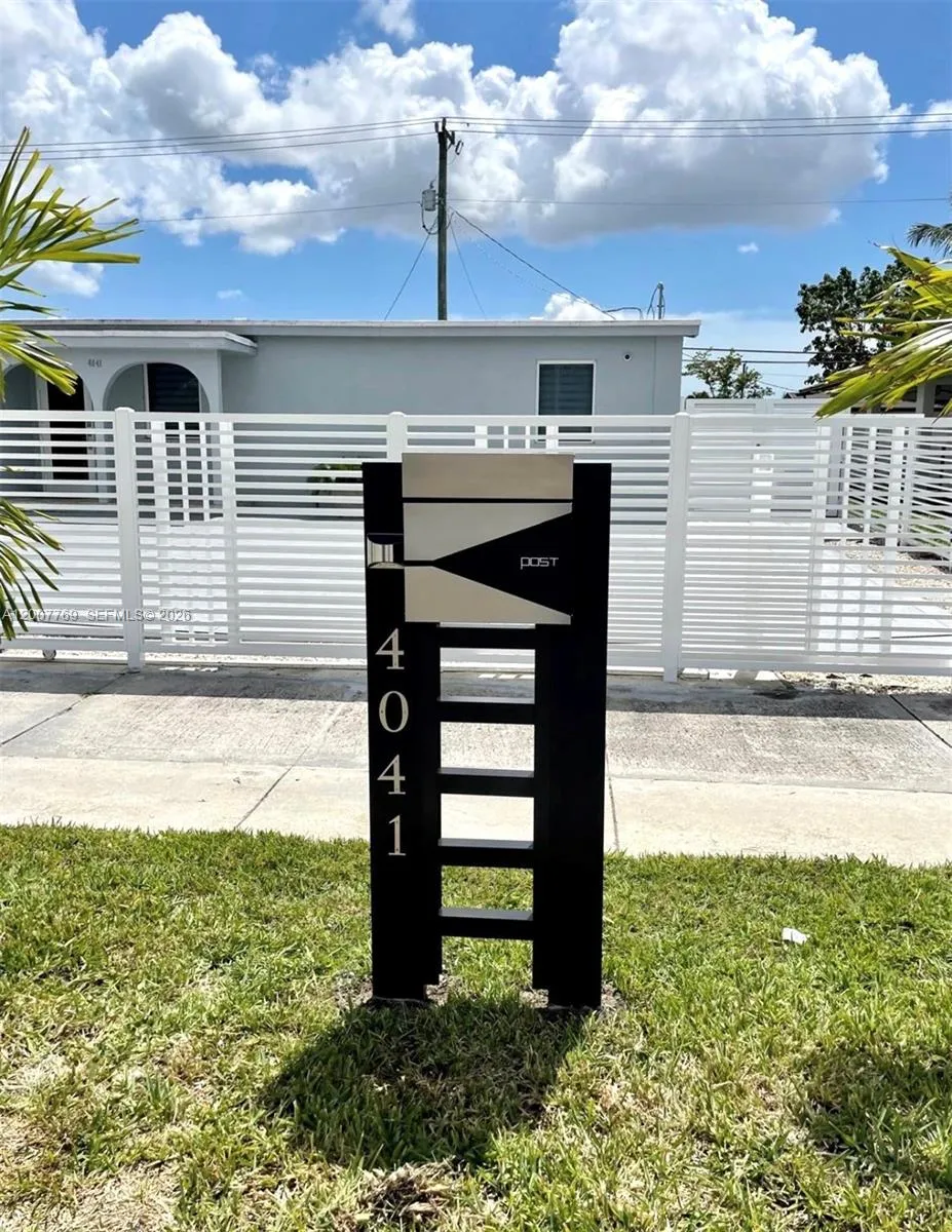 4041 SW 117th Ave, Miami FL 33175
