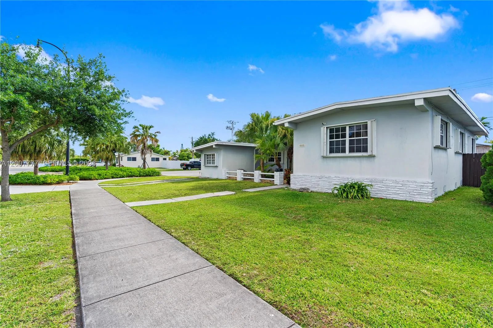 9500 Caribbean Blvd, Cutler Bay FL 33189