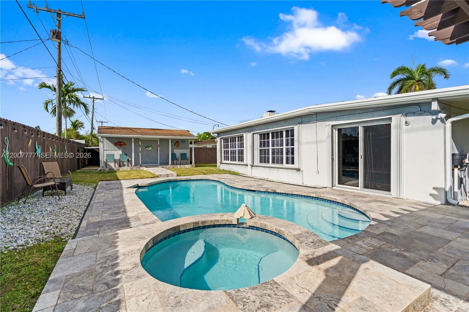 9500 Caribbean Blvd, Cutler Bay FL 33189