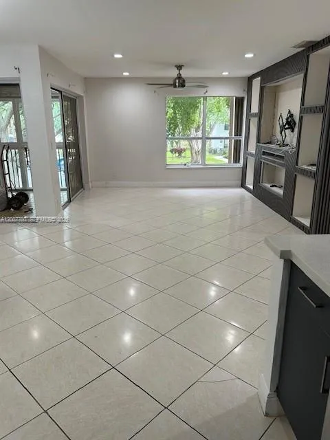 3987 N Carambola Cir N # 2923, Coconut Creek FL 33066