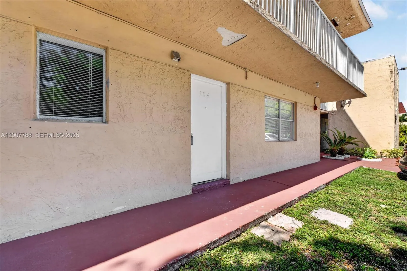 240 NW 107th Ave # 104, Miami FL 33172