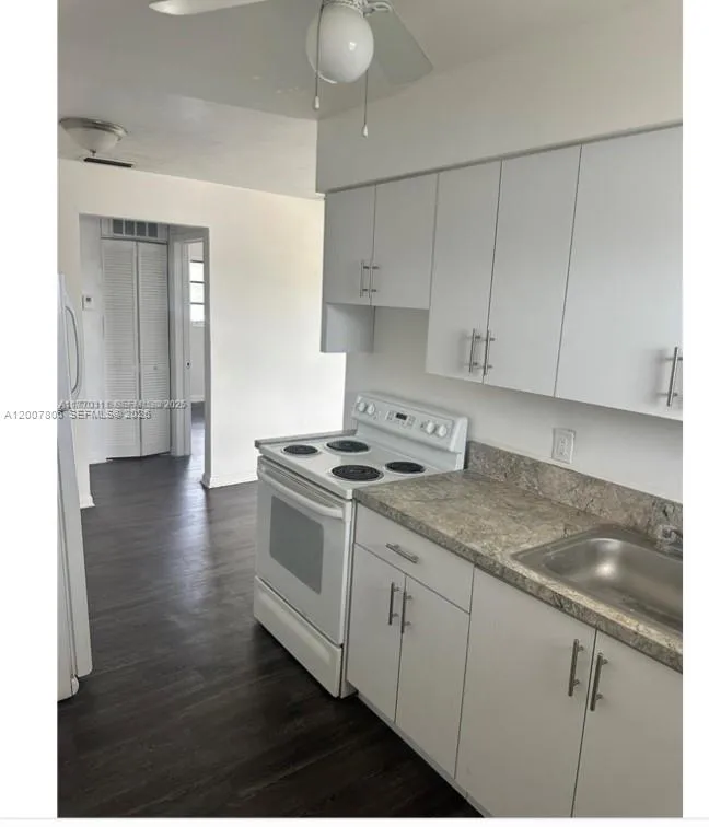 1931 NE 168th St # 3, North Miami Beach FL 33162