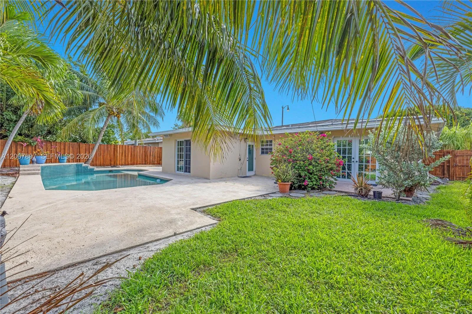 4051 NE 17th Ter, Pompano Beach FL 33064