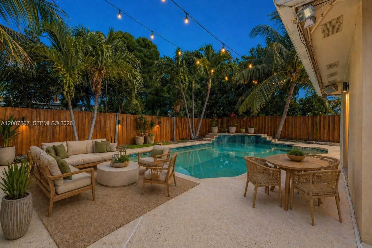 4051 NE 17th Ter, Pompano Beach FL 33064