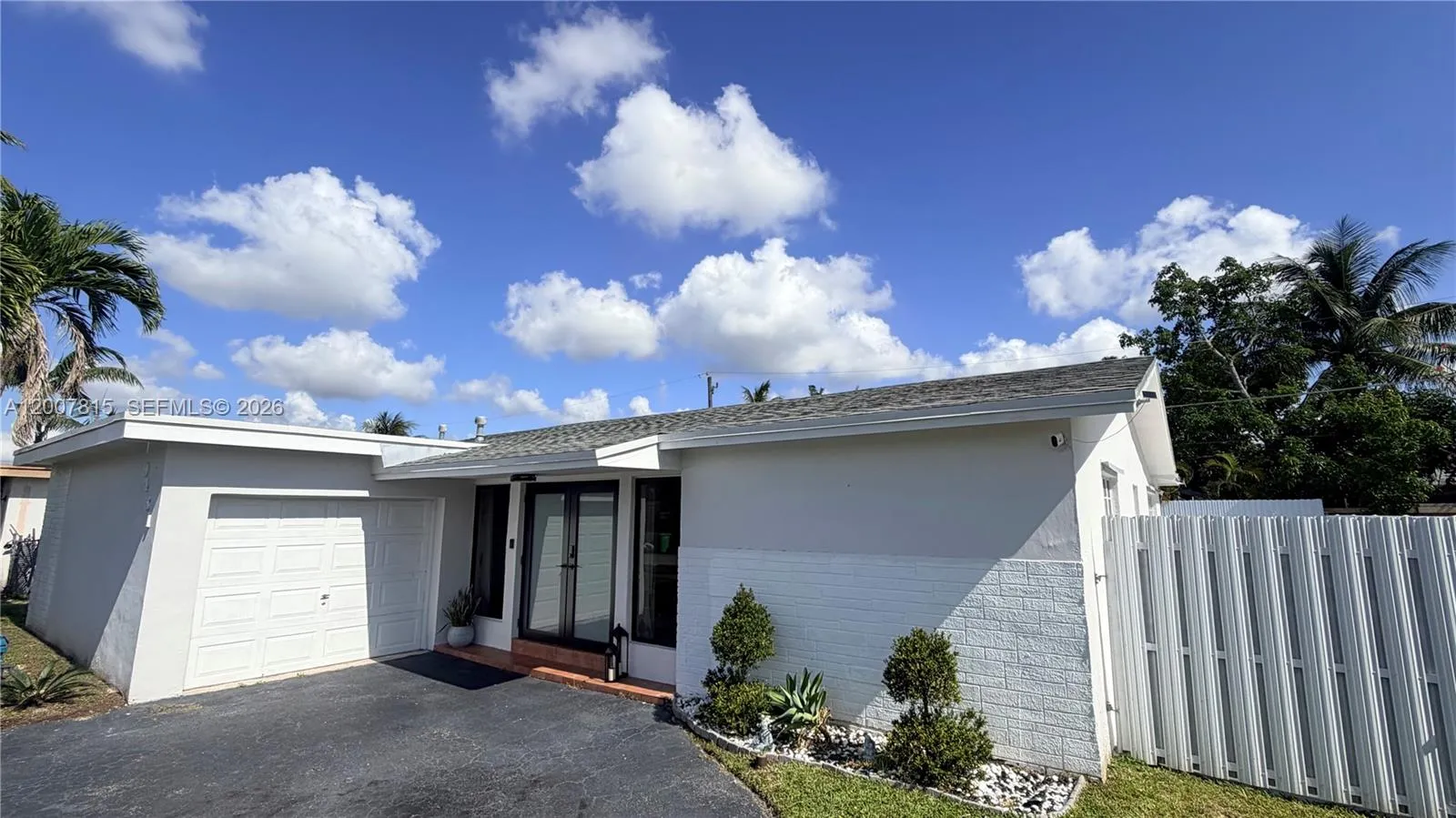 9431 NW NW 24th St, Sunrise FL 33322