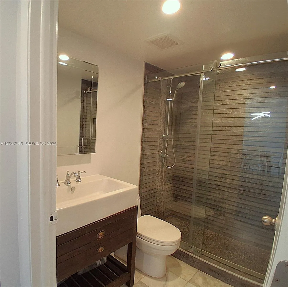 770 Claughton Island Dr # 2011, Miami FL 33131