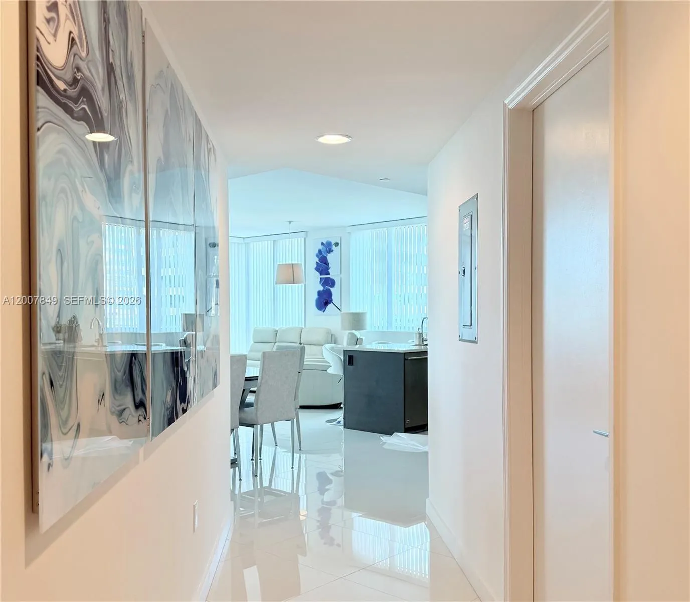 500 Brickell Ave # 802, Miami FL 33131