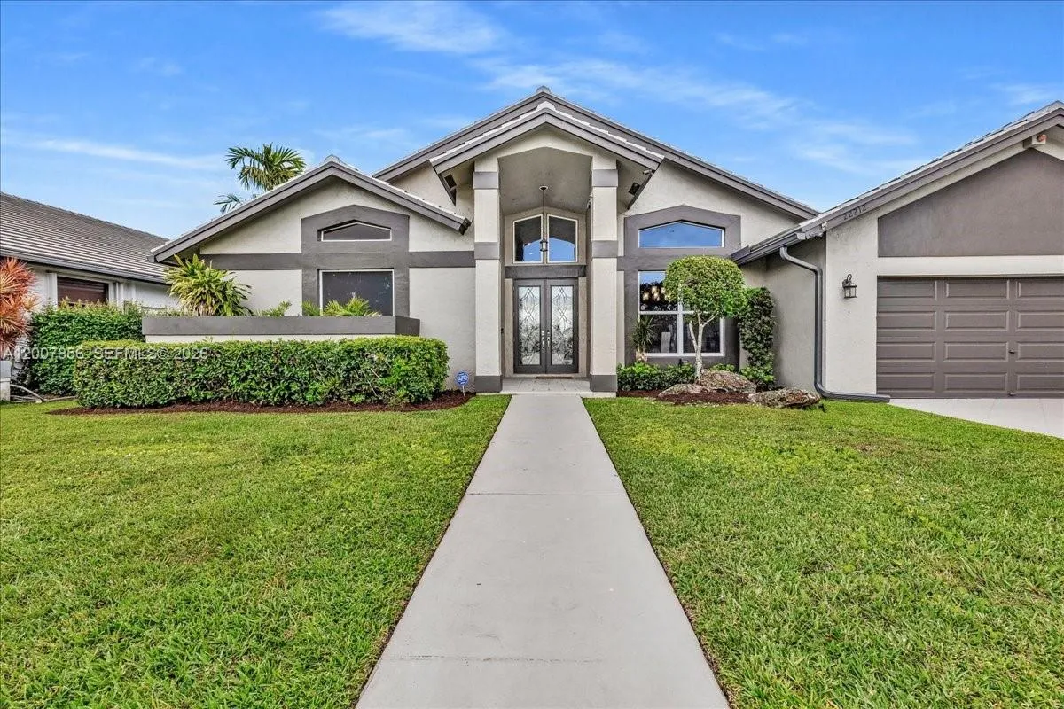 22212 Collington Dr, Boca Raton FL 33428