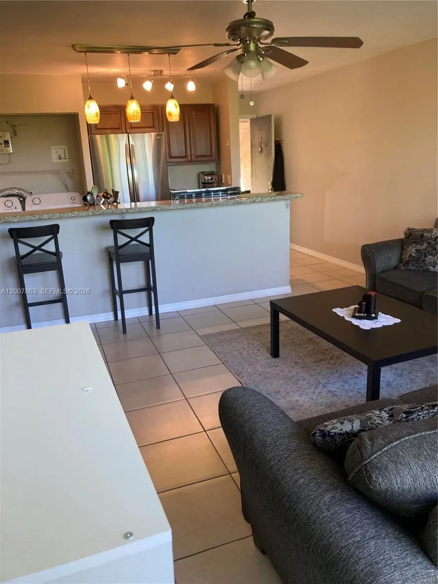 5300 NE 6th Ave # H16, Oakland Park FL 33334