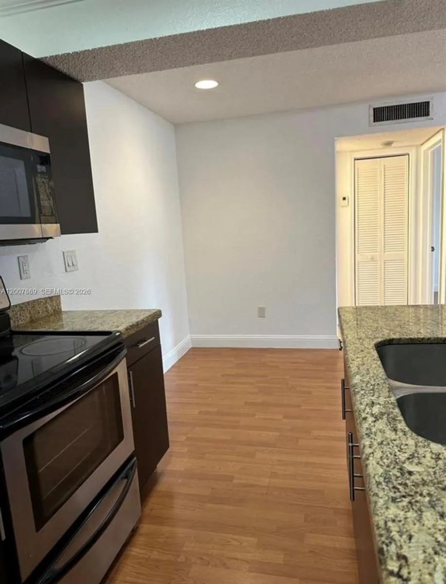 15570 SW 105th Ln # 1718, Miami FL 33196