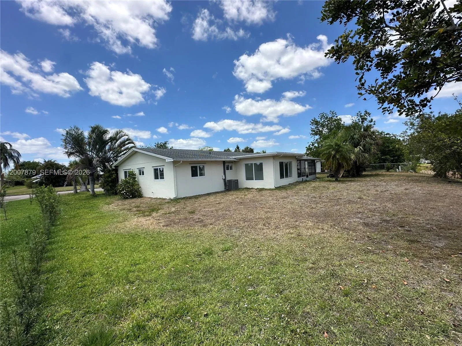 107 W Lake DR, Lehigh Acres FL 33936