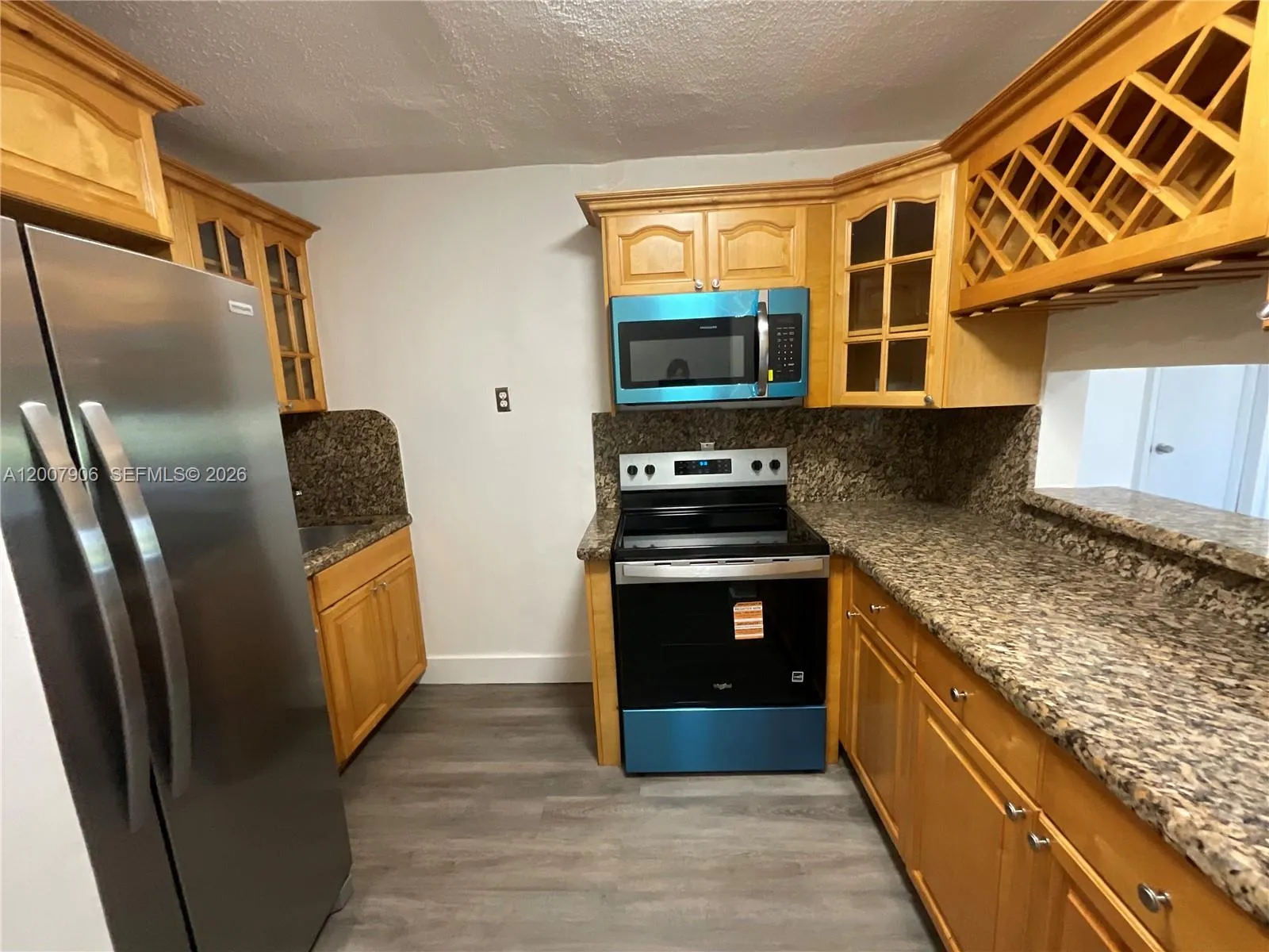 1945 NW 29th St # A8, Miami FL 33142