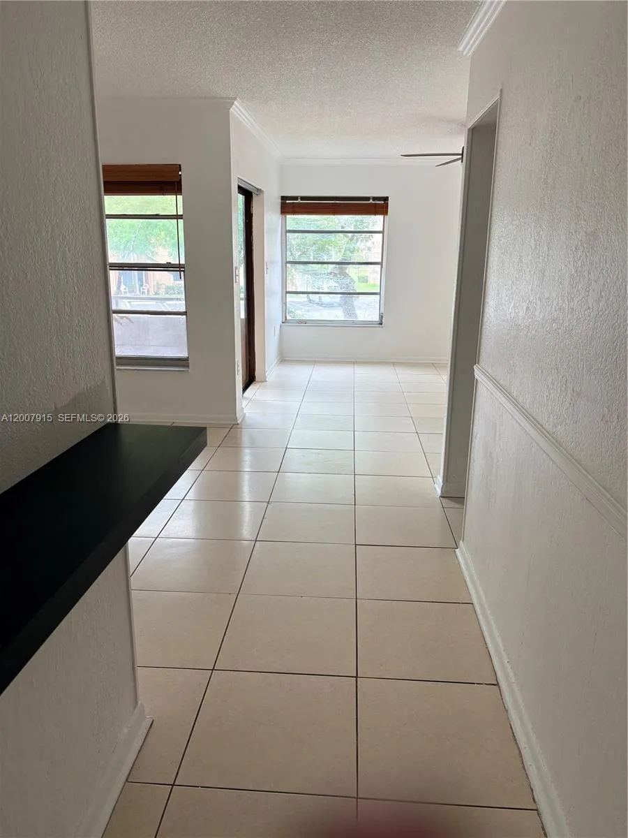 17600 NW 68th Ave # B2004, Hialeah FL 33015