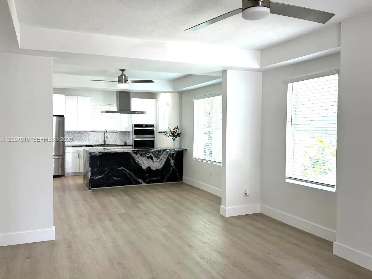 2272 SW 13th St, Miami FL 33145