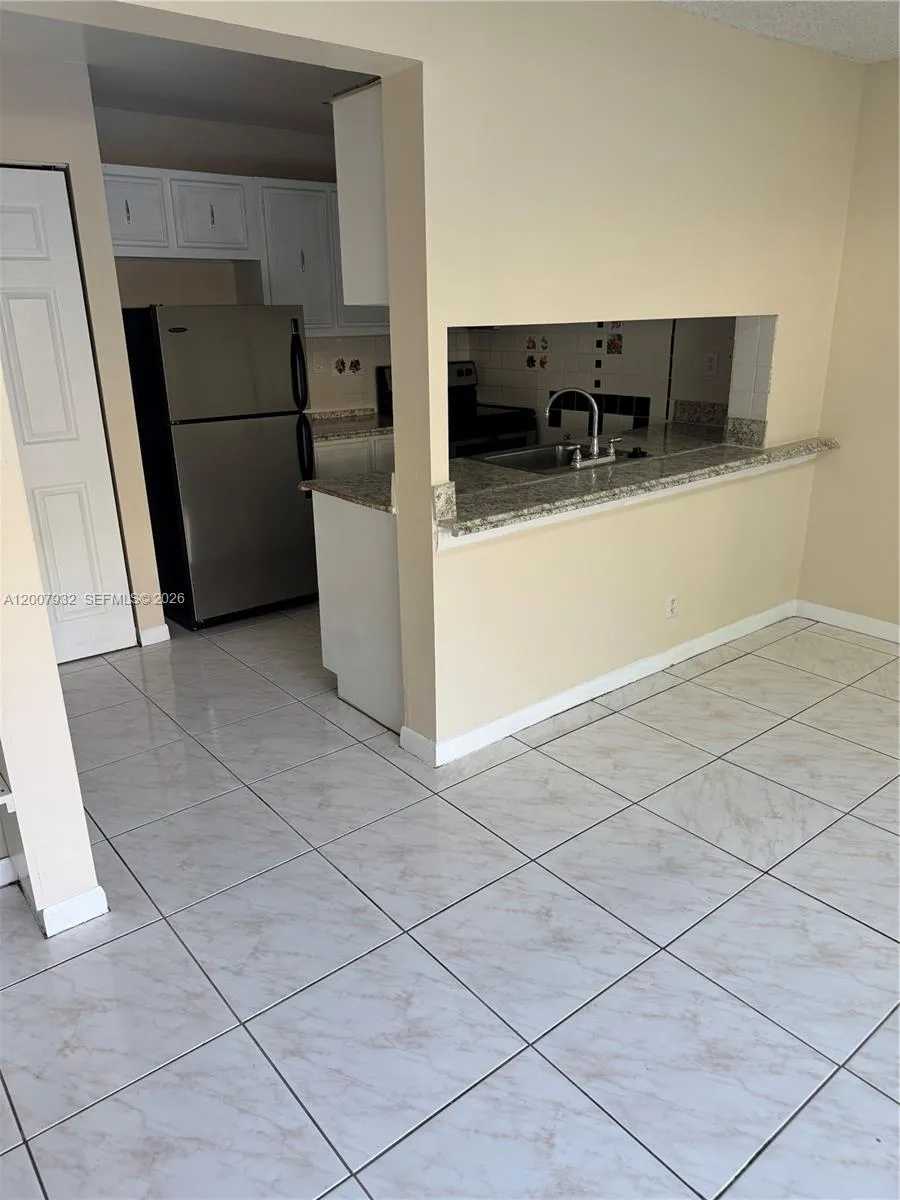 5841 Blueberry Ct # 77, Lauderhill FL 33313