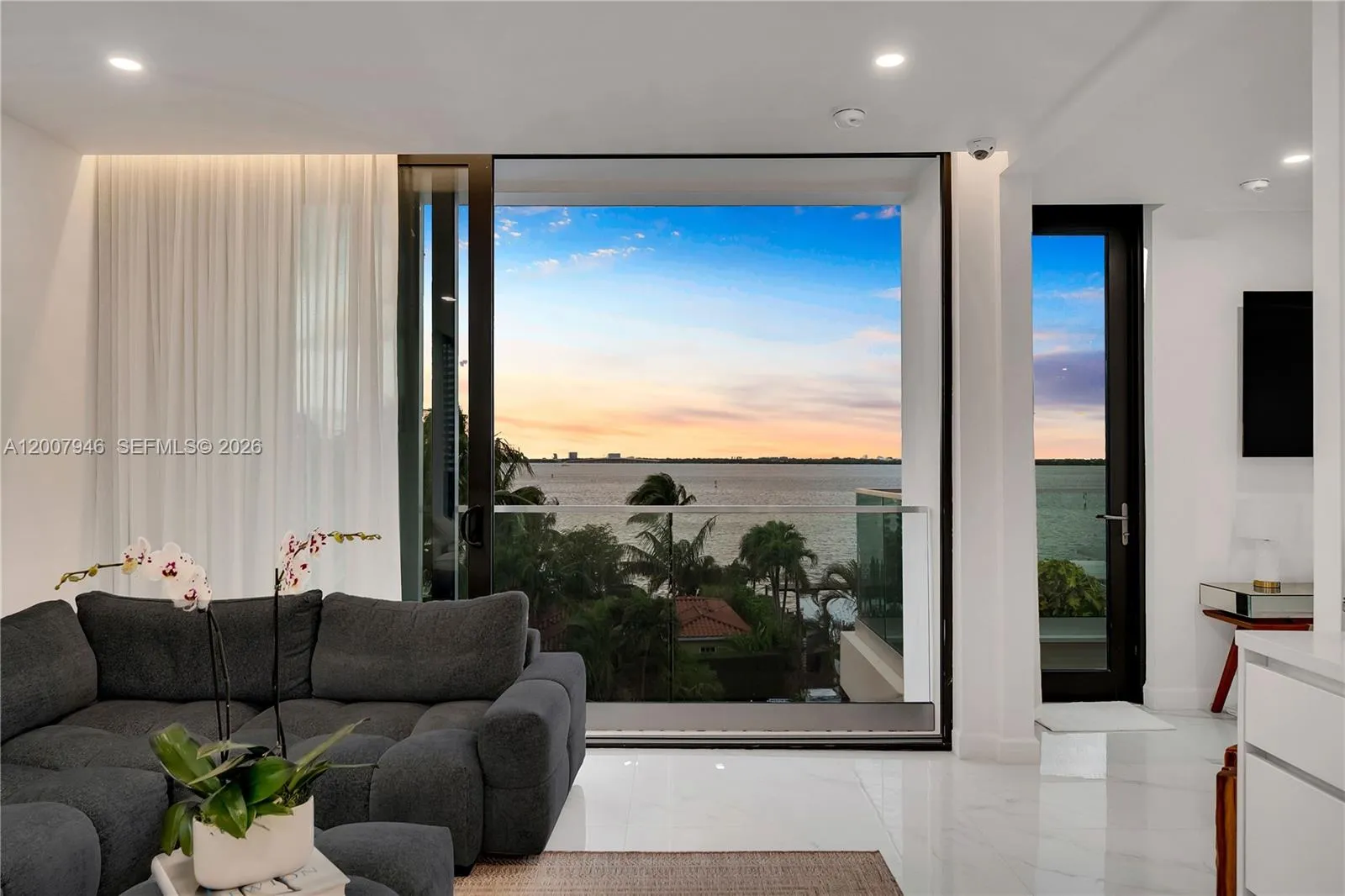 11 Century Ln, Miami Beach FL 33139