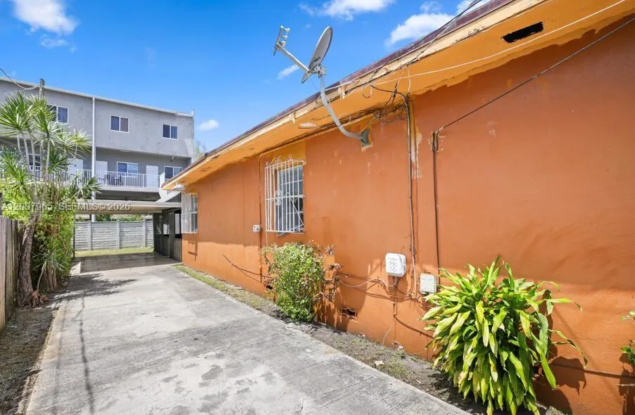 3720 NW 20th Ct # 0, Miami FL 33142