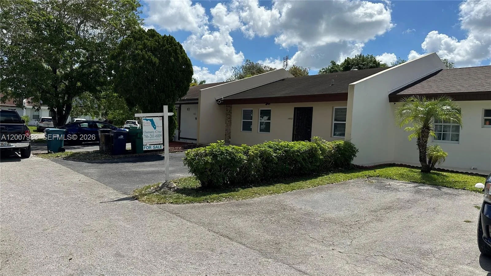 14052 SW 52nd Ter, Miami FL 33175