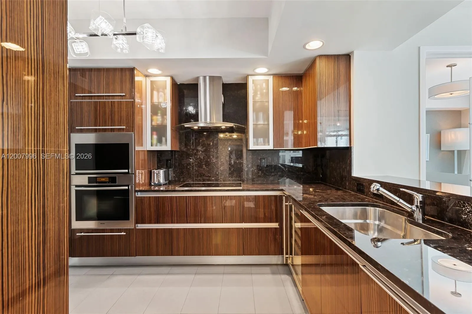 2711 S Ocean Dr # 606, Hollywood FL 33019