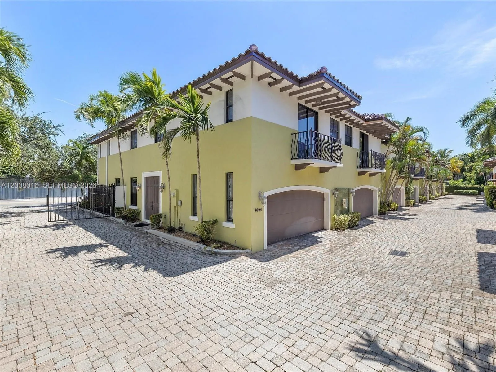 3054 Mcdonald St # 8, Miami FL 33133