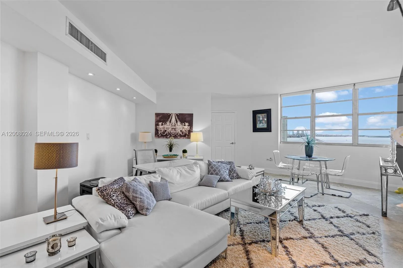 905 Brickell Bay Dr # 1830, Miami FL 33131