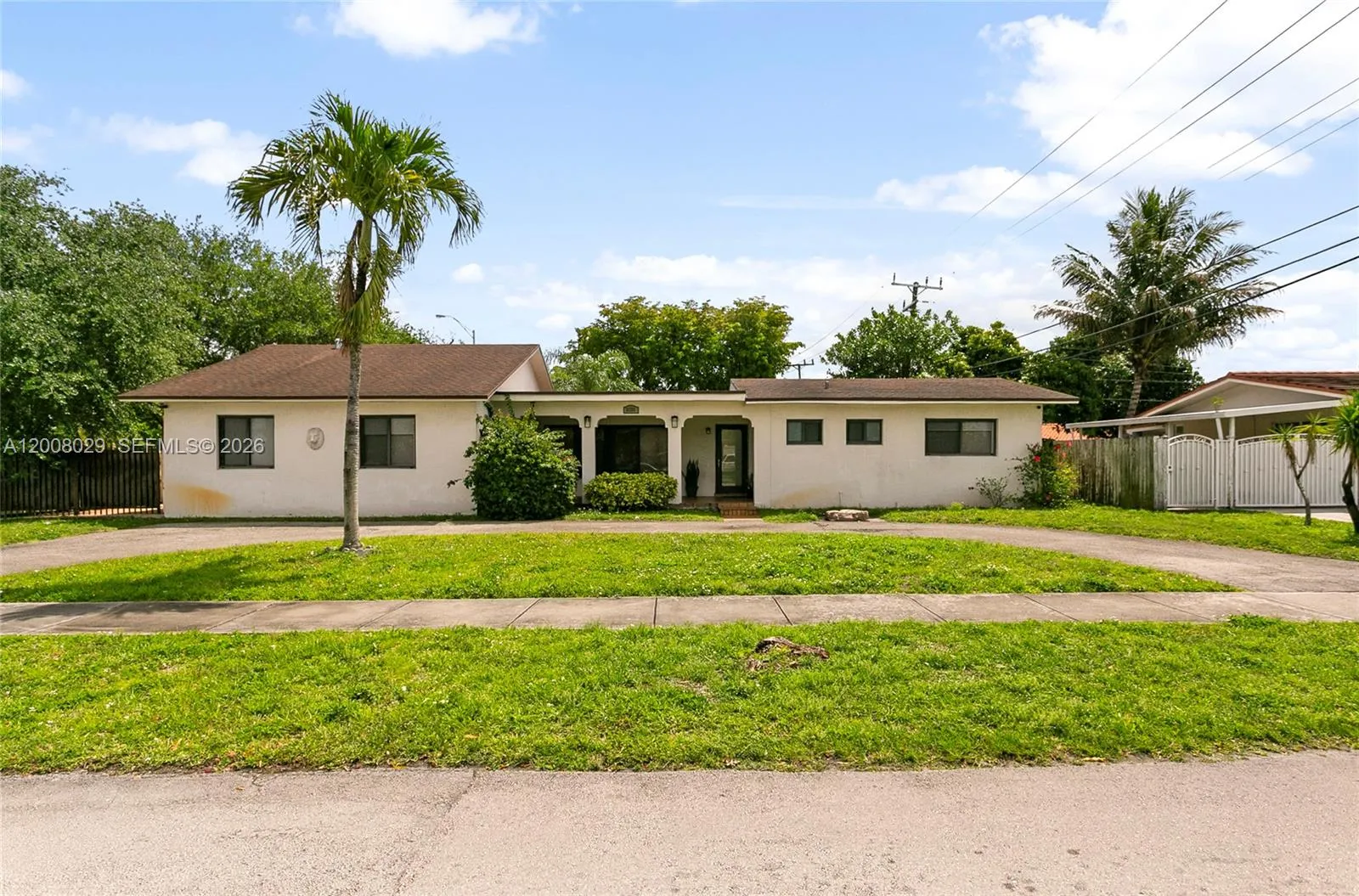 11335 NW 59th Ct, Hialeah FL 33012