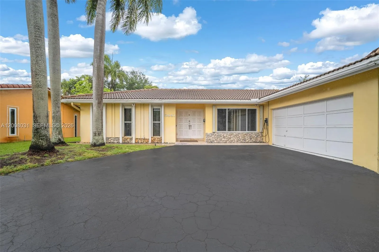 3441 N Hills Dr # 00, Hollywood FL 33021