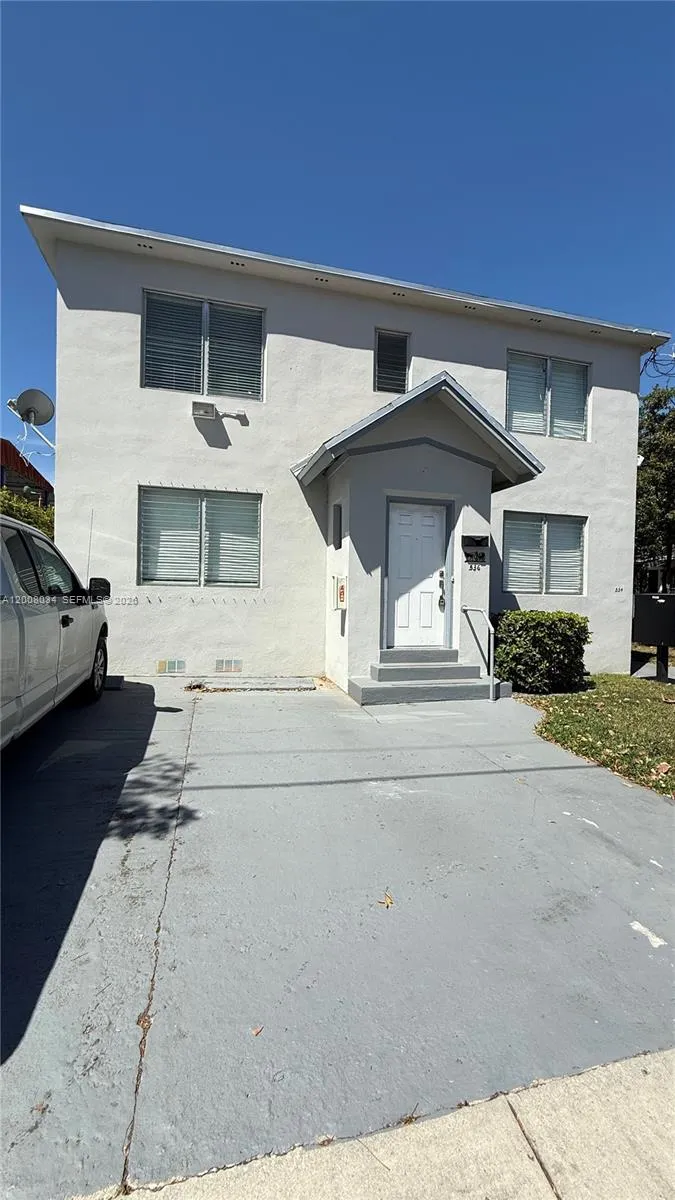 534 SW 6th Ct # 1, Miami FL 33130