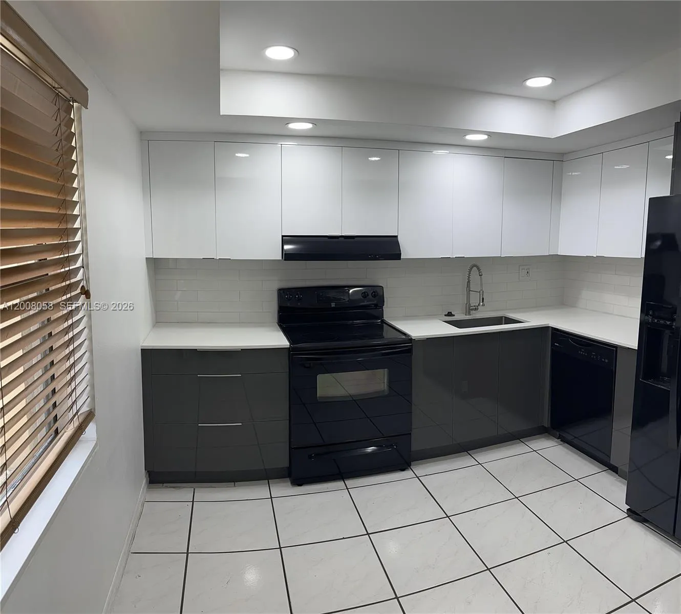 40 Chestnut Cir, Cooper City FL 33026