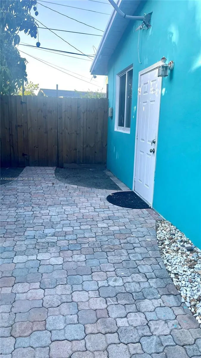 1537 NE 30th Ct # 0, Pompano Beach FL 33064