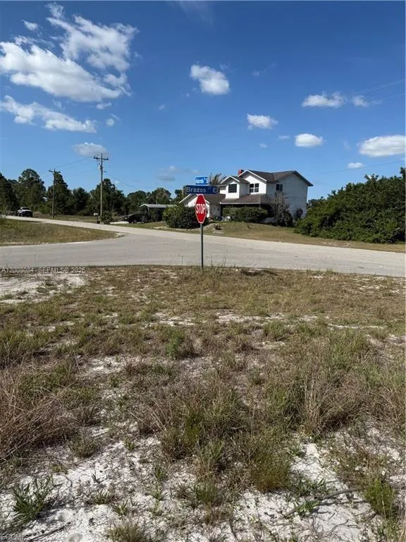 733 S Anaconda Ave., Lehigh Acres FL 33974