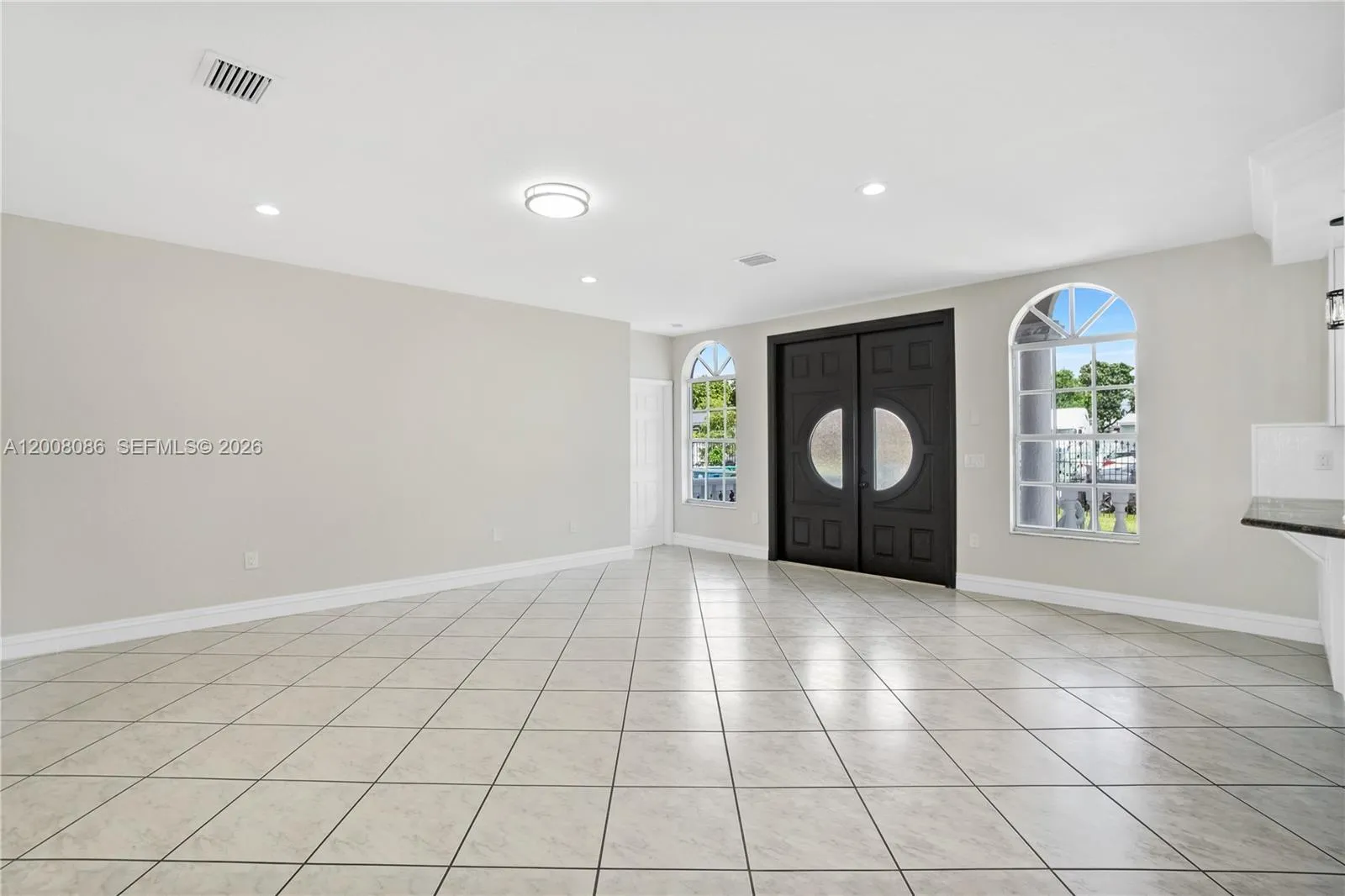 2850 NW 5th St, Miami FL 33125