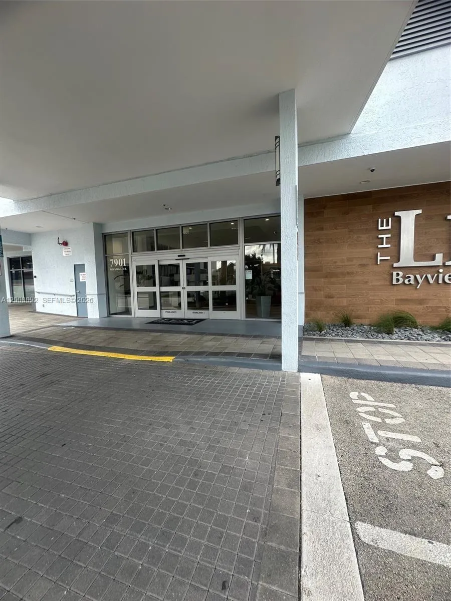 7901 Hispanola Ave # 808, North Bay Village FL 33141