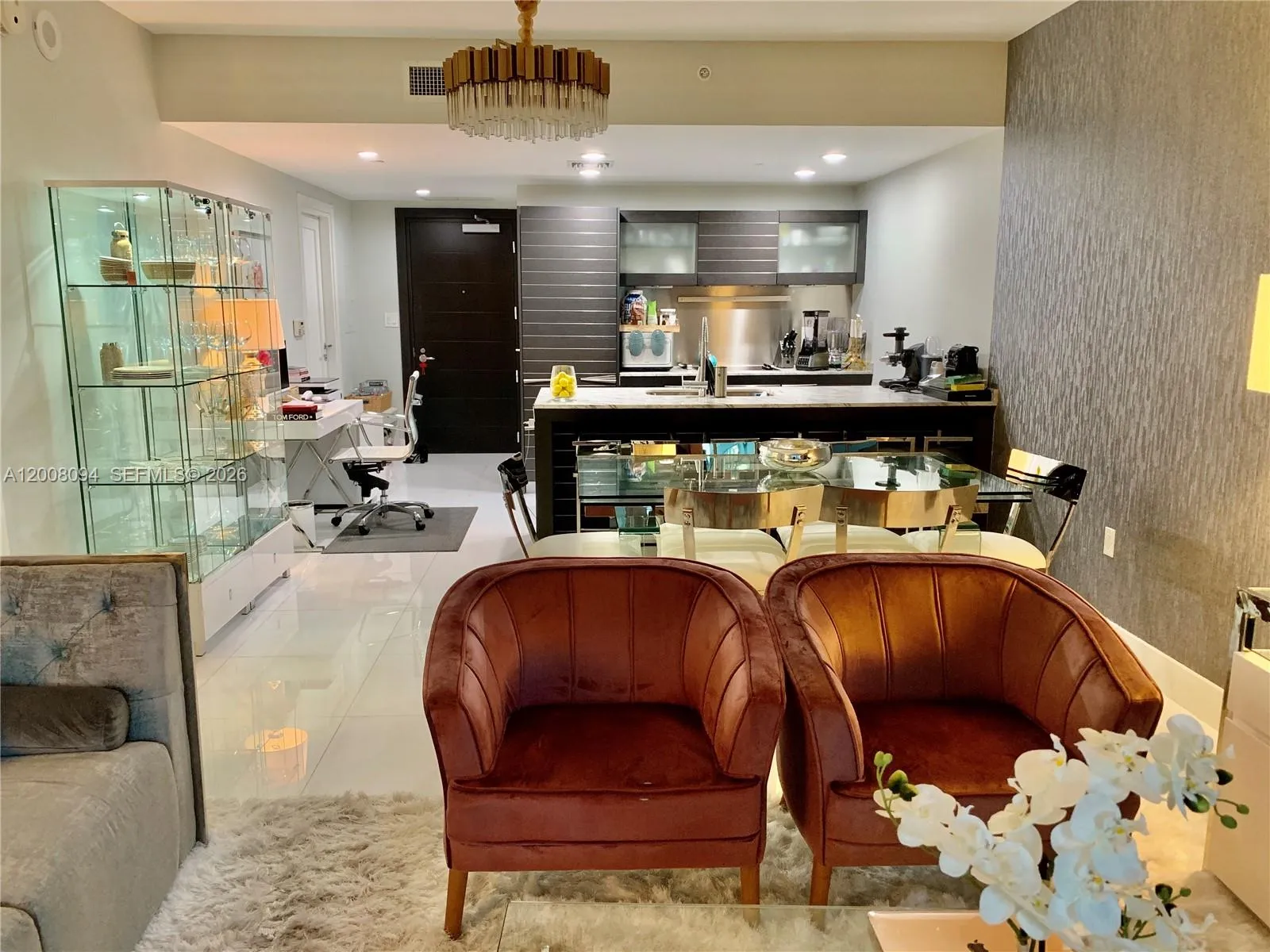 200 Biscayne Boulevard Way # 4011, Miami FL 33131