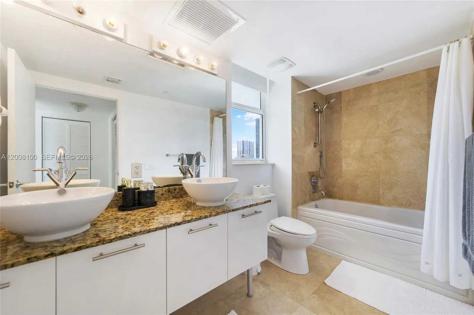 41 SE 5th St # 504, Miami FL 33131