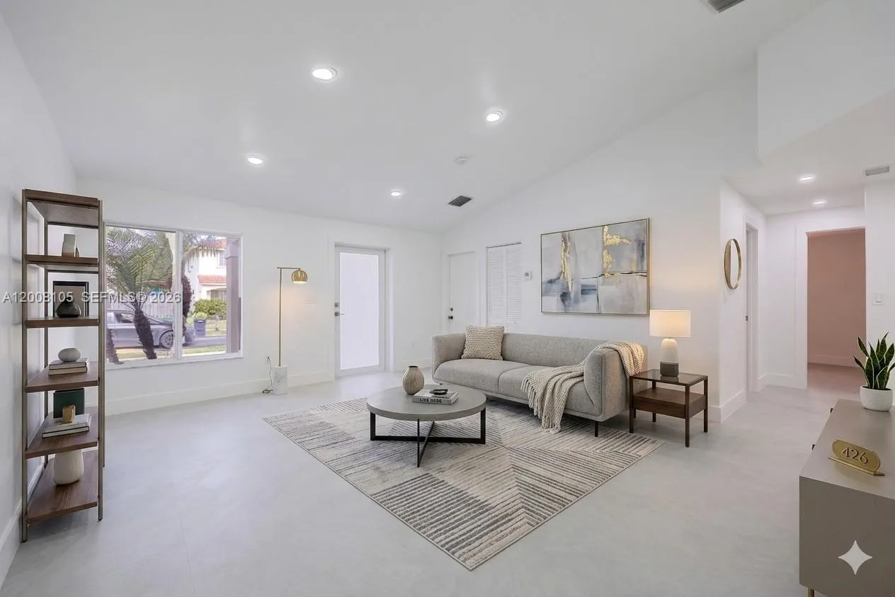 21505 SW 89th Path, Cutler Bay FL 33189