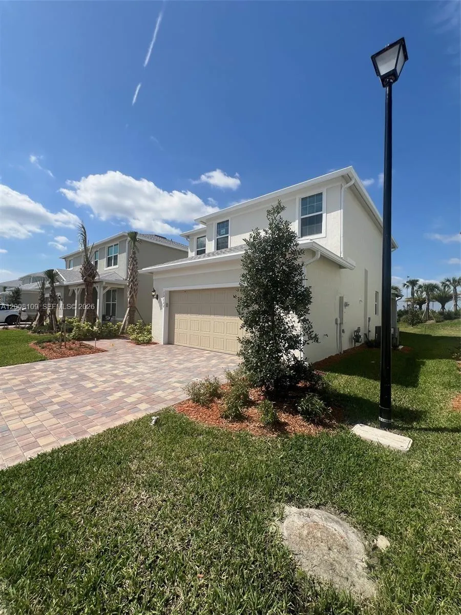 12222 SW Myrtle Oak Dr, Port St. Lucie FL 34987