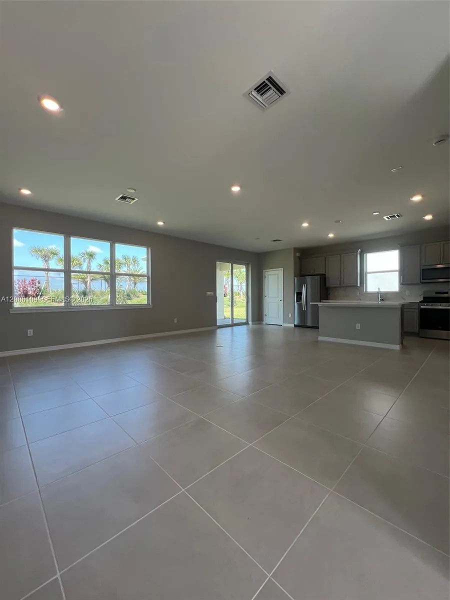 12222 SW Myrtle Oak Dr, Port St. Lucie FL 34987