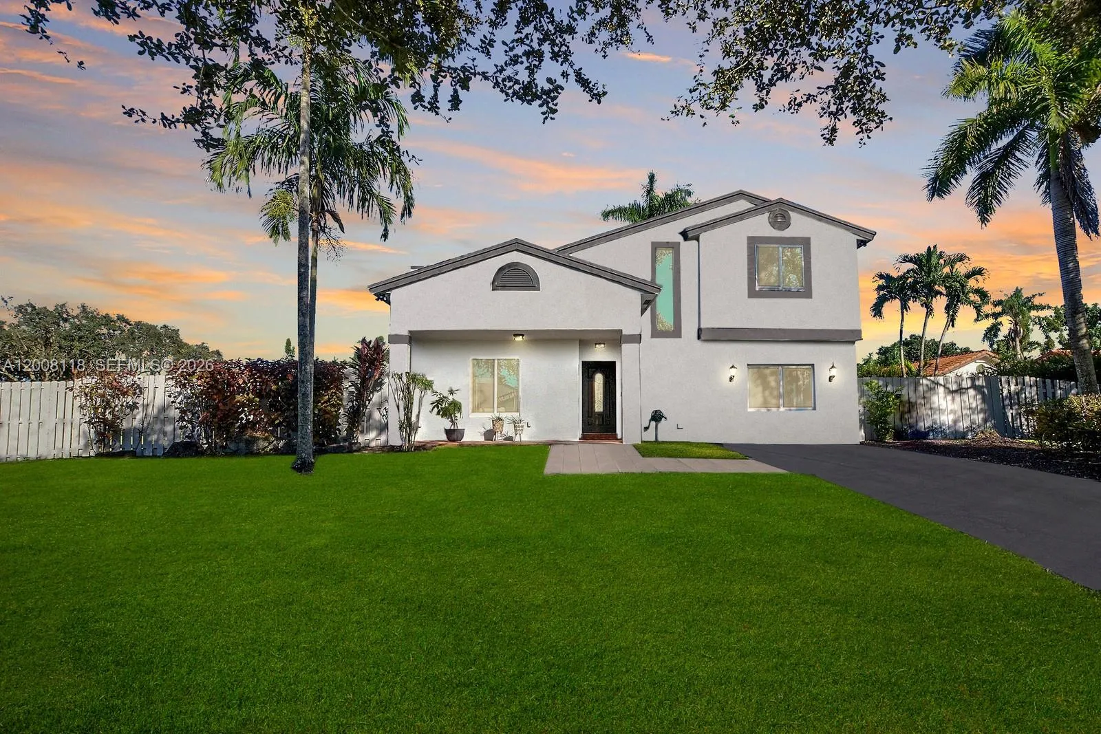 480 W Mount Vernon Dr, Plantation FL 33325